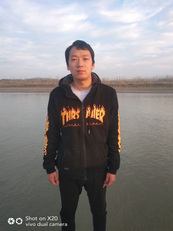 一往情深的第一张照片--荆州相亲服务中心