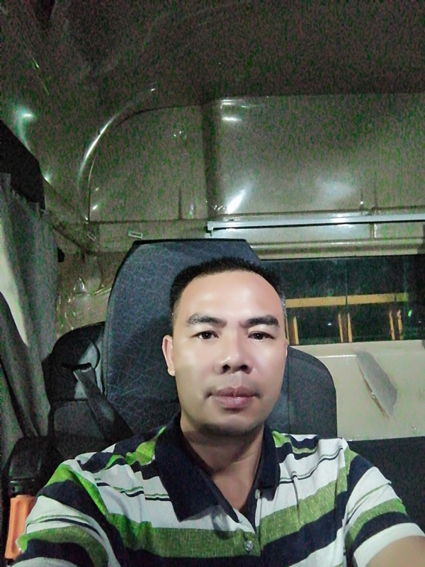 疯一般的爱恋的第一张照片--荆州相亲服务中心