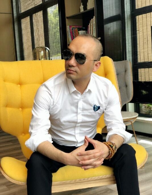 海纳百川的第一张照片--荆州相亲服务中心