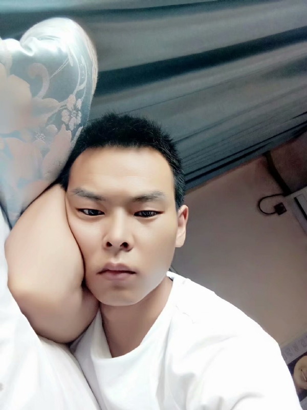 琪子心的第一张照片--荆州相亲服务中心