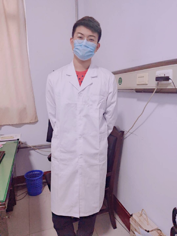 Leslie的第一张照片--荆州相亲服务中心