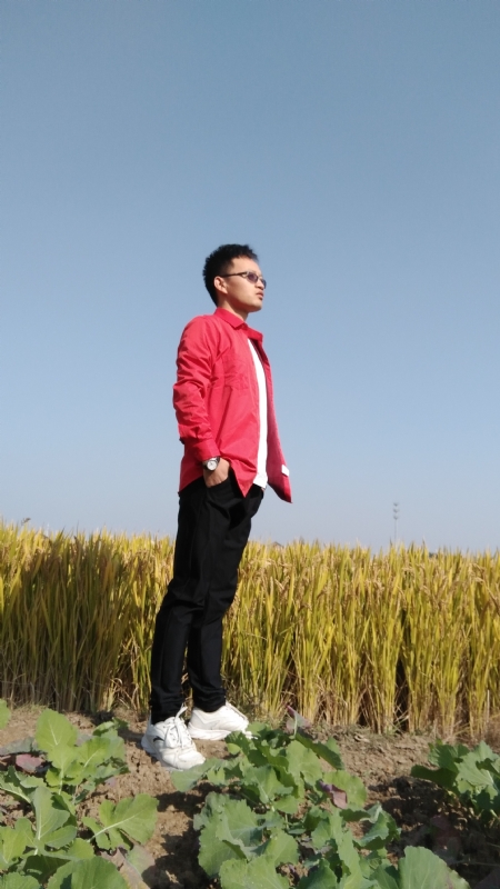 凡人的第一张照片--荆州相亲服务中心