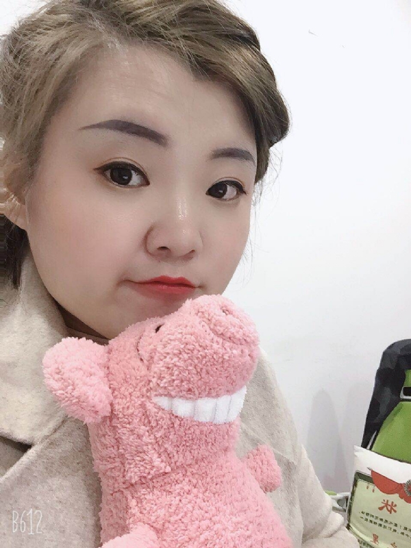 李娜的第一张照片--荆州相亲服务中心