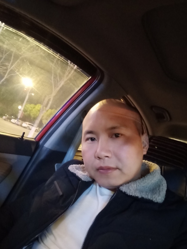 平平淡淡的第二张照片--荆州相亲服务中心