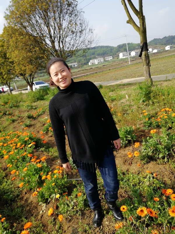 征婚女人的第四张照片--荆州相亲服务中心