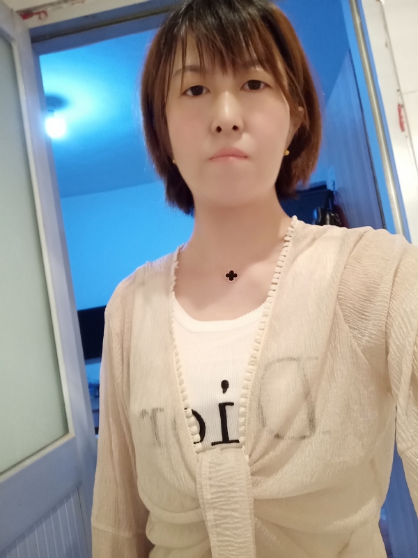 芬儿的第四张照片--荆州相亲服务中心