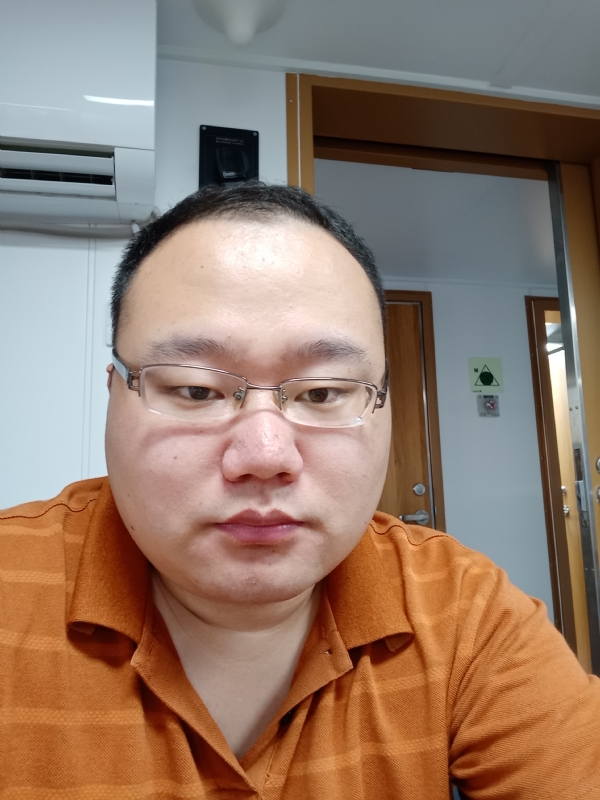 努力爱一次的第一张照片--荆州相亲服务中心