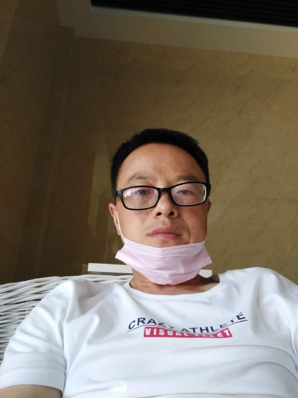 小马奔腾的第一张照片--荆州相亲服务中心