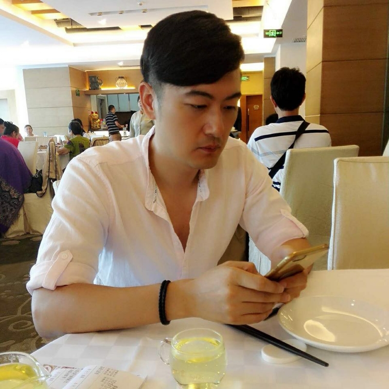 猩猩的第一张照片--荆州相亲服务中心