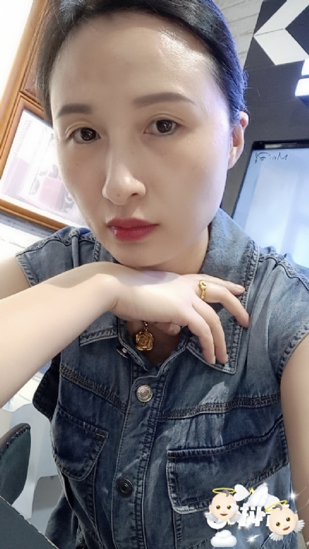 桃子的第三张照片--荆州相亲服务中心