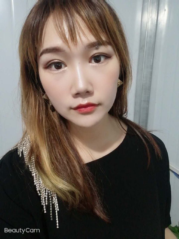 艾薇的第四张照片--荆州相亲服务中心