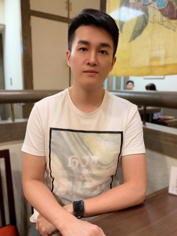 岁月流逝的第二张照片--荆州相亲服务中心