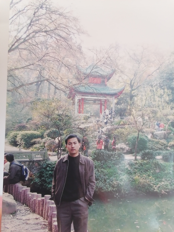 沧海一粟的第一张照片--荆州相亲服务中心