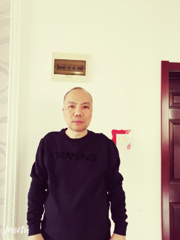 酒香四溢的第一张照片--荆州相亲服务中心