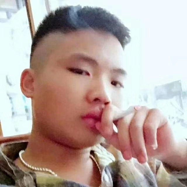 比比曾_的第一张照片--荆州相亲服务中心