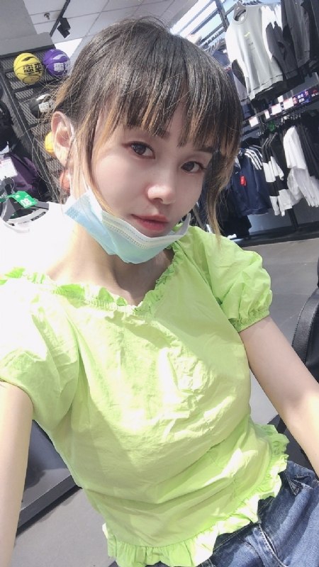 婀娜袅袅的第一张照片--荆州相亲服务中心