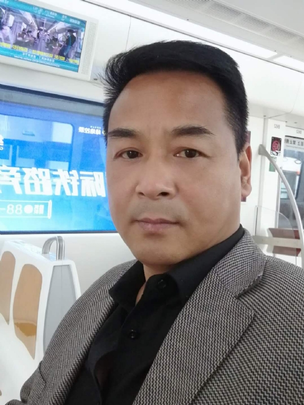 雪豹的第二张照片--荆州相亲服务中心