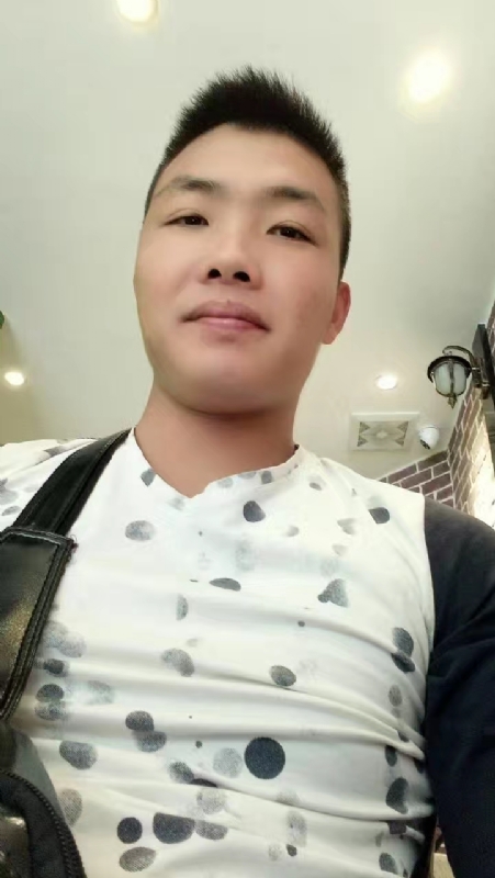 吃生蚝的小乖乖的第一张照片--荆州相亲服务中心