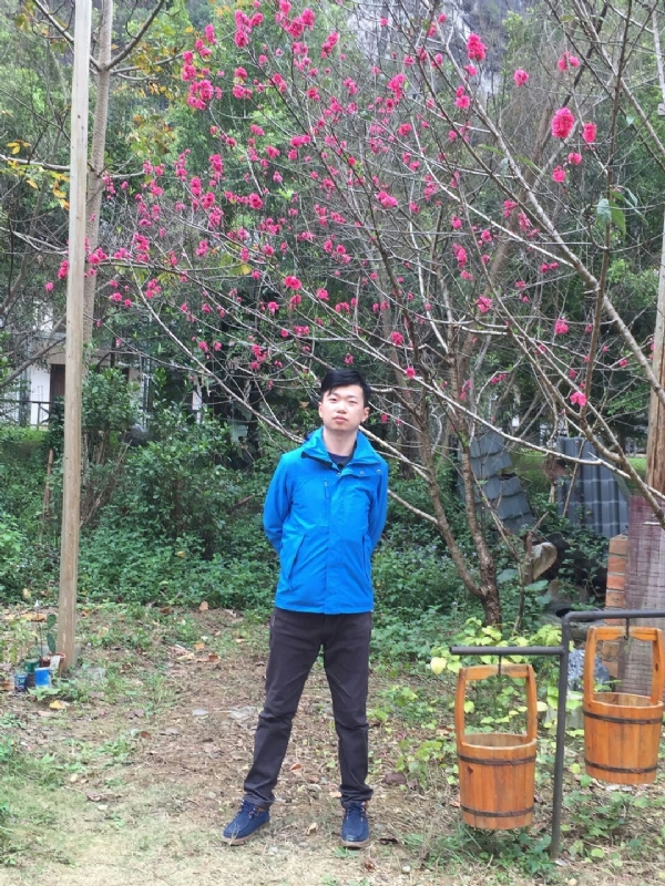 金生水起的第一张照片--荆州相亲服务中心