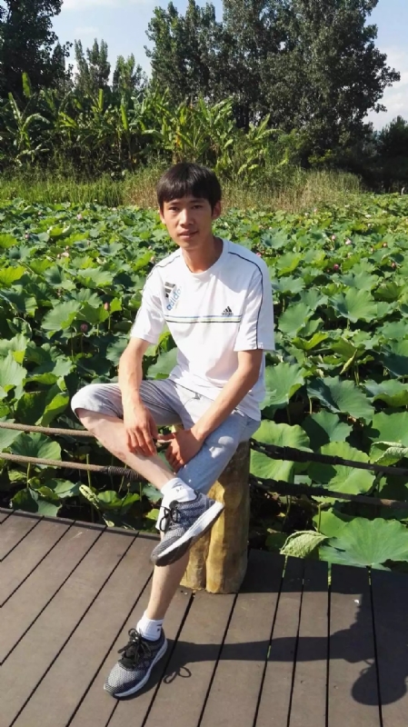 洛佐山娃的第一张照片--荆州相亲服务中心