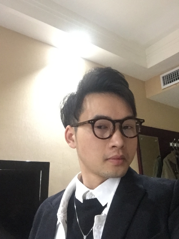 曾亮的第四张照片--荆州相亲服务中心
