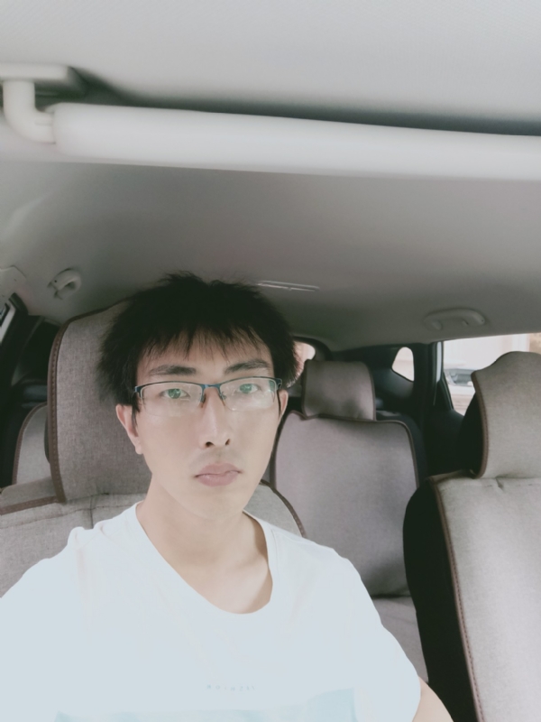 阳光大男孩的第一张照片--荆州相亲服务中心