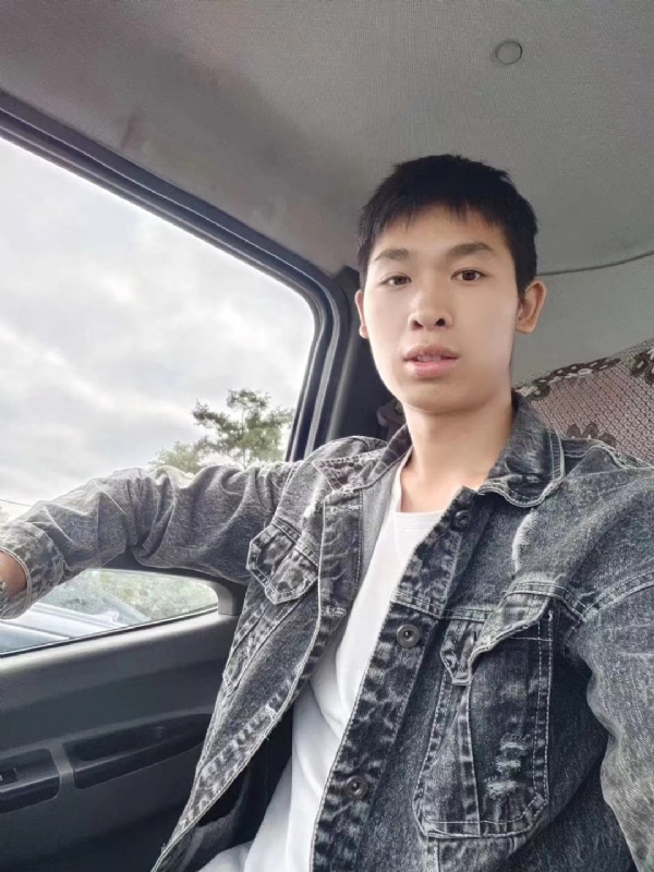 康康的第一张照片--荆州相亲服务中心