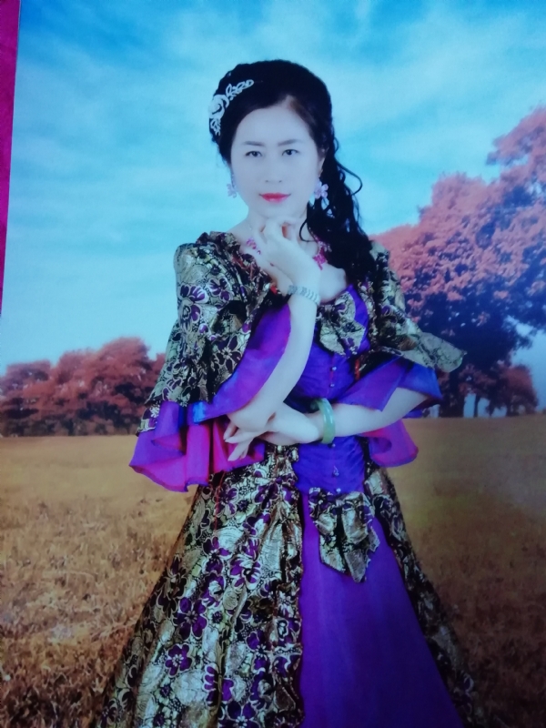 清水芙蓉的第一张照片--荆州相亲服务中心