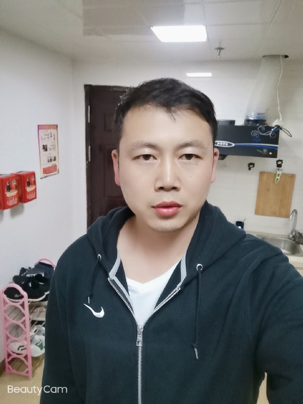 暖暖的风的第一张照片--荆州相亲服务中心