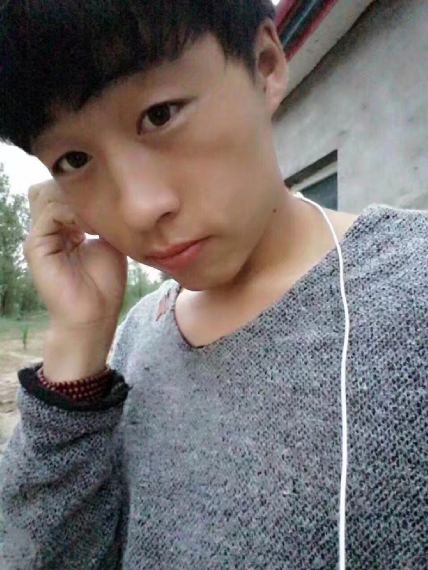 小胡的第一张照片--荆州相亲服务中心
