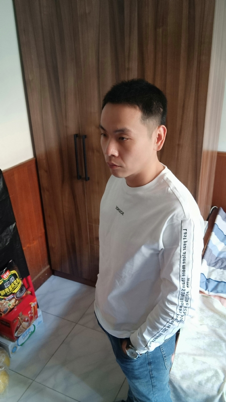 没有蜡笔的小航的第一张照片--荆州相亲服务中心