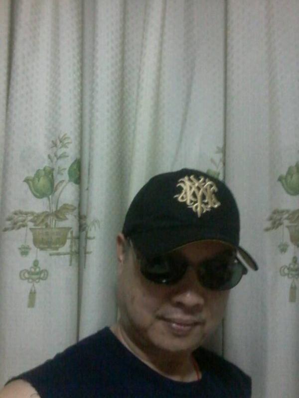 时尚厨男的第一张照片--荆州相亲服务中心