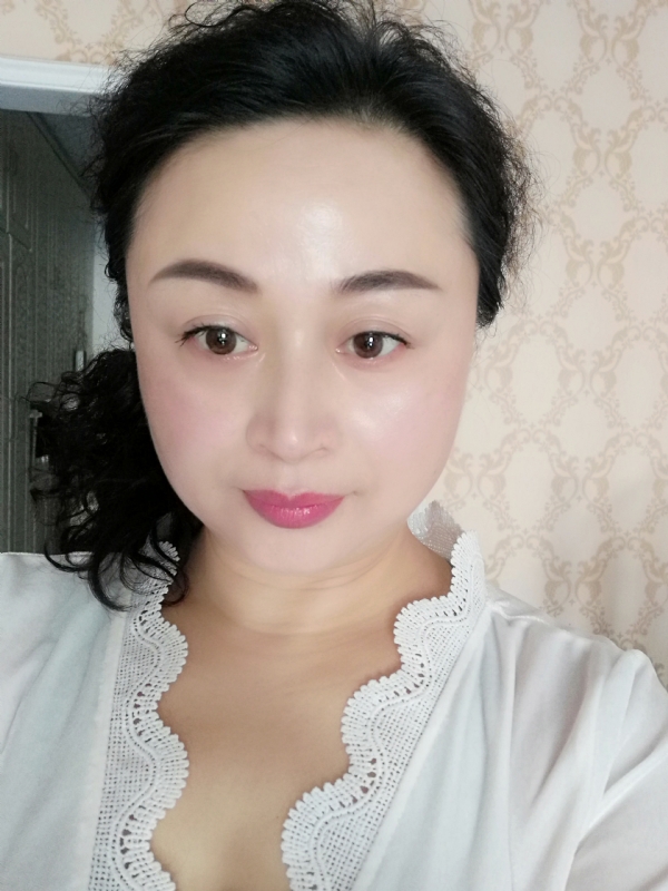 花谢花飞的第一张照片--荆州相亲服务中心