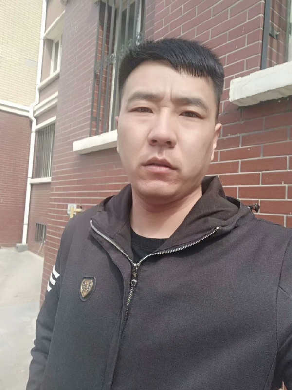 谁伴我闯荡的第一张照片--荆州相亲服务中心