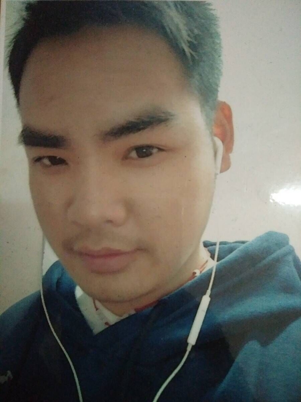 渴望爱的第一张照片--荆州相亲服务中心