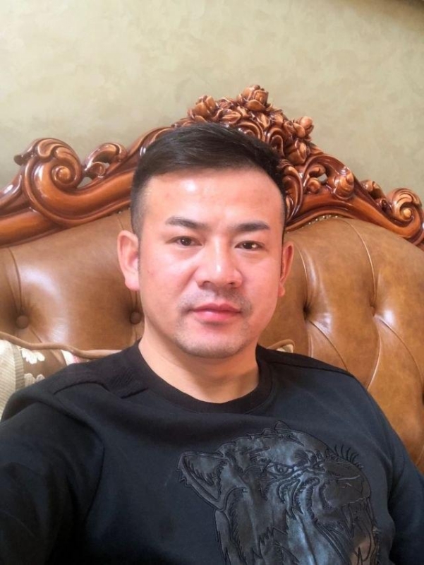许你一笔墨的第一张照片--荆州相亲服务中心