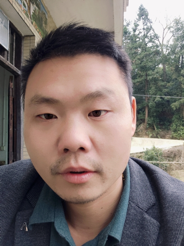 曾小焱的第一张照片--荆州相亲服务中心