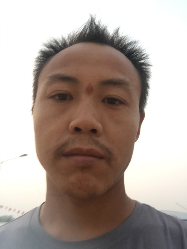 老曹的第一张照片--荆州相亲服务中心