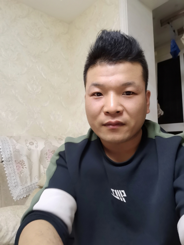 小猪猪的第一张照片--荆州相亲服务中心