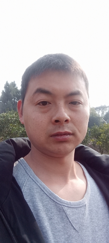 亲亲抱抱我爱你的第一张照片--荆州相亲服务中心