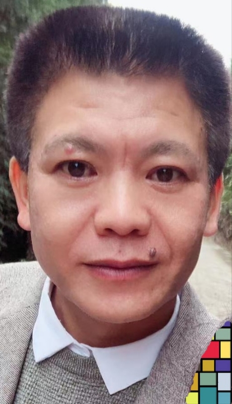 水中月的第二张照片--荆州相亲服务中心