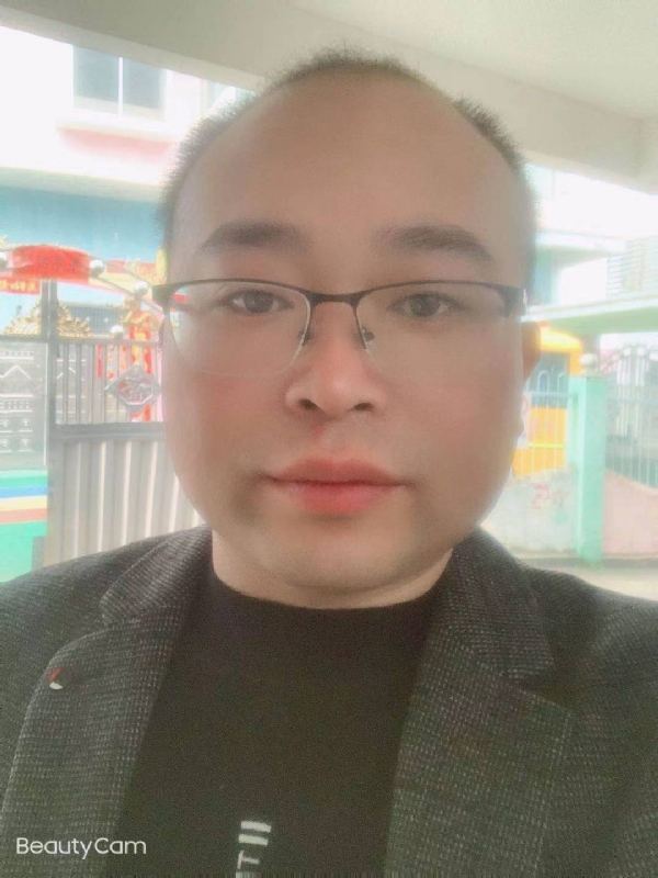海阔凭鱼跃的第一张照片--荆州相亲服务中心