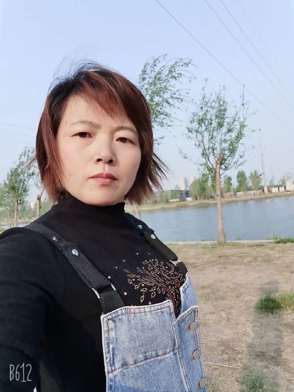 宁静致远的第一张照片--荆州相亲服务中心