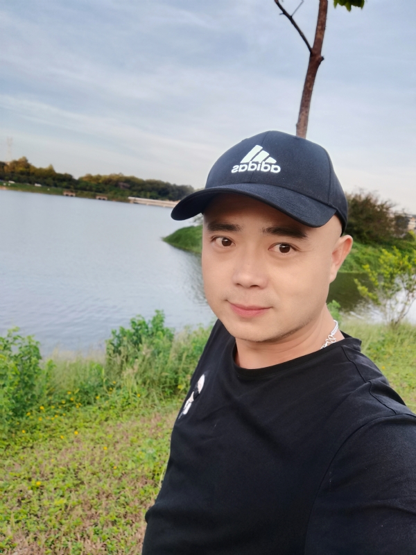 石头哥的第一张照片--荆州相亲服务中心