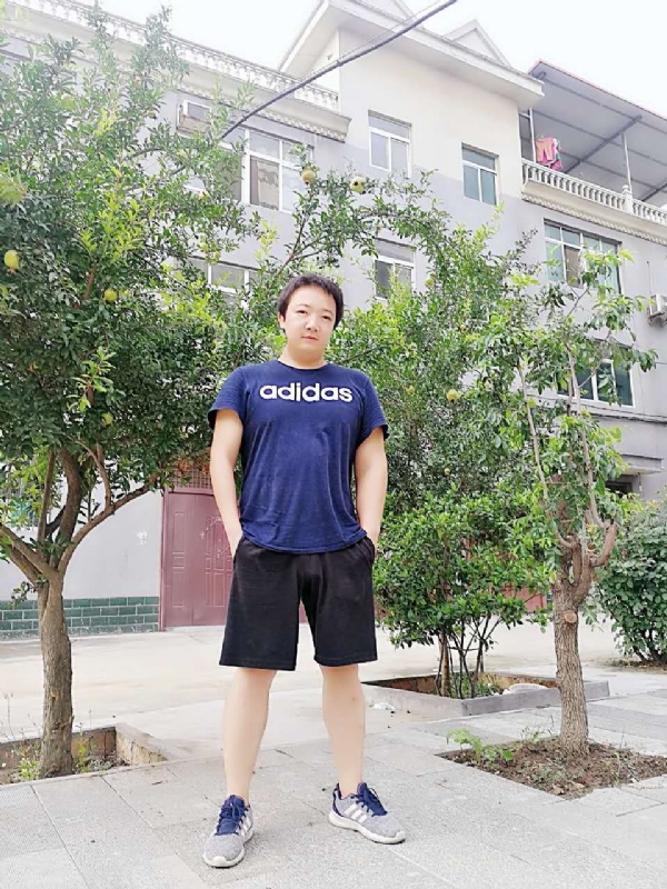 小宇的第一张照片--荆州相亲服务中心