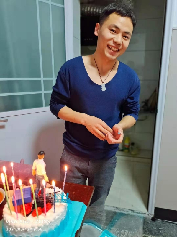 找结婚对象的第一张照片--荆州相亲服务中心