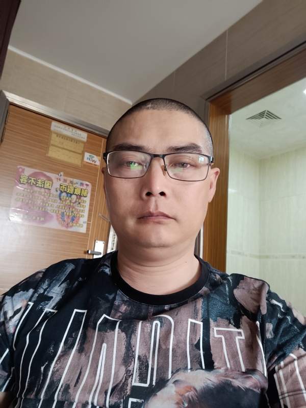 心梦无痕的第一张照片--荆州相亲服务中心
