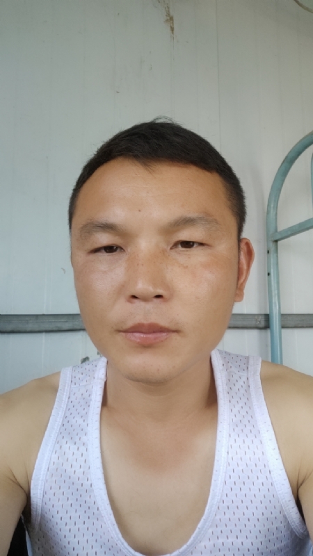 善良的人的第一张照片--荆州相亲服务中心
