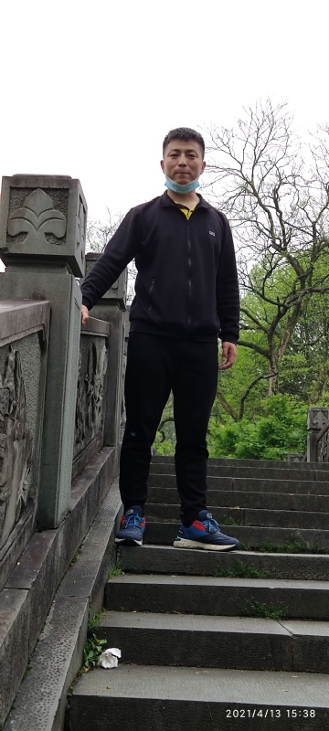 翁的第一张照片--荆州相亲服务中心