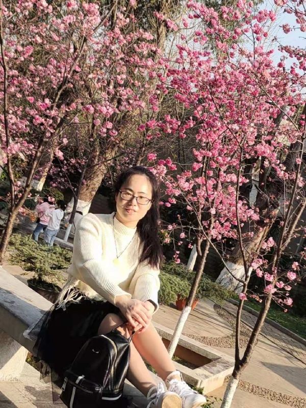 Nancy的第一张照片--荆州相亲服务中心